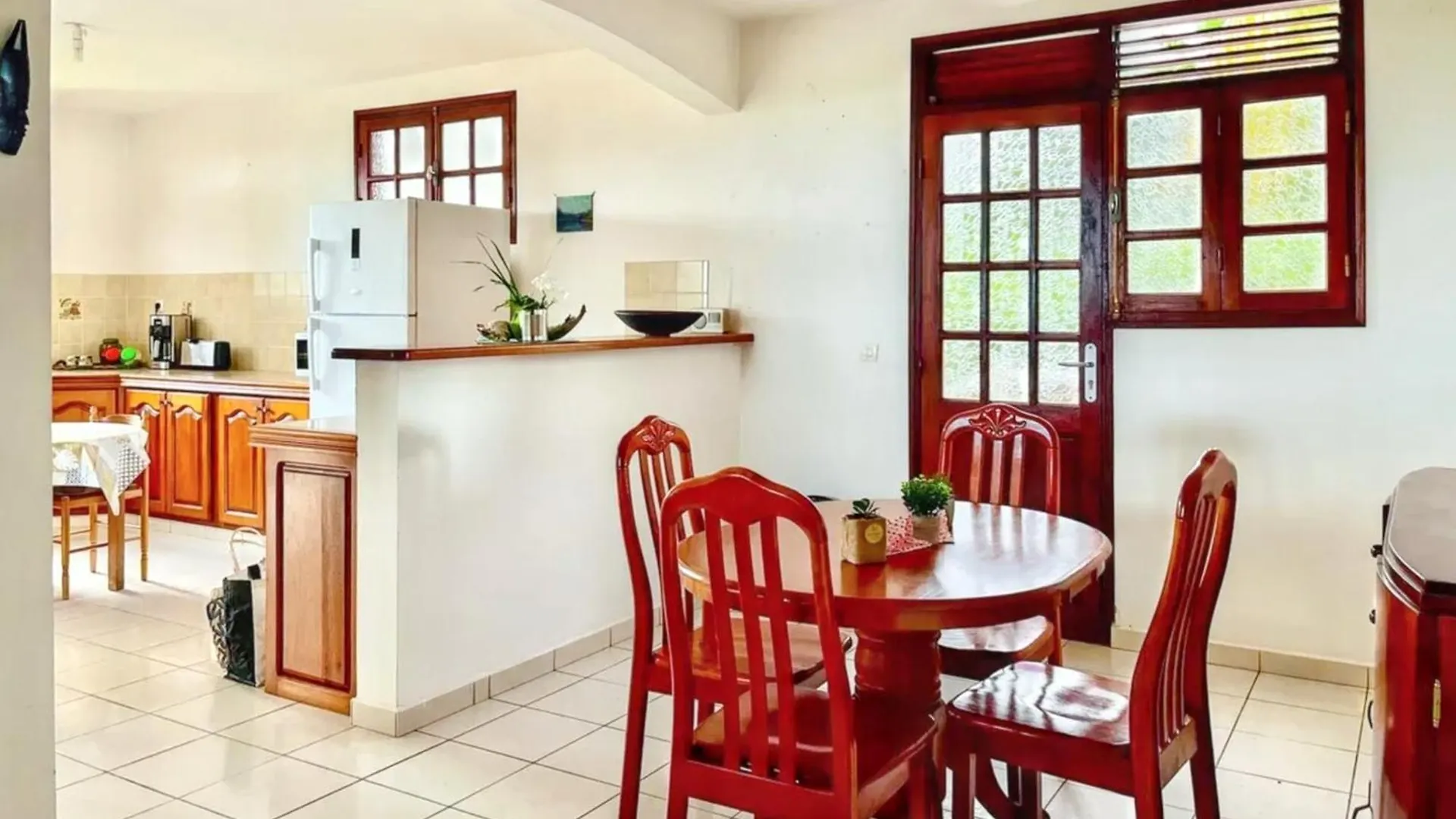 Holiday home Maison Confortable Avec Vue Sur La Mer A Sainte-Anne